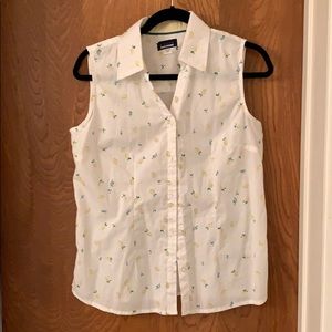 Lemon print sleeveless button up
